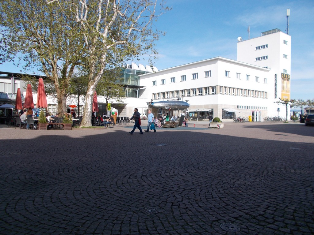 A wide shot of the white exterior of the Zeppelin Museum in Friedrichschafen, Germany.