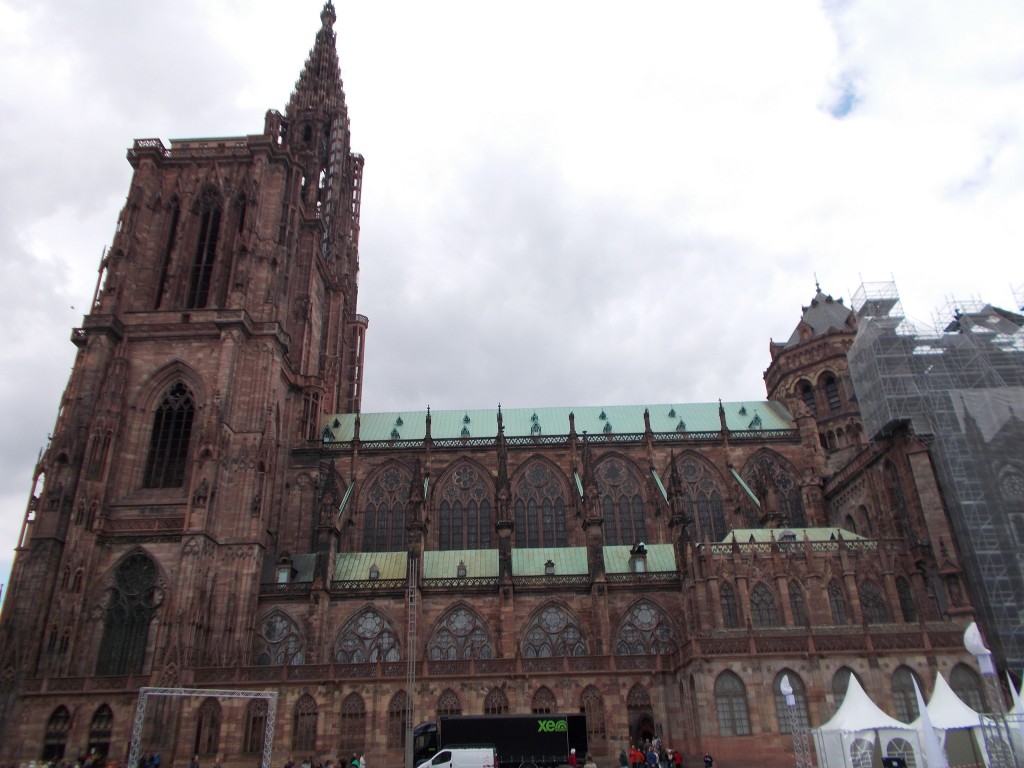 A large cathedral, photographed from the side.